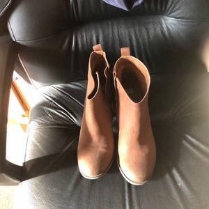 Boots size 9 BP, Wore some, good condition. $31